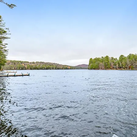 Lakeside Vibes